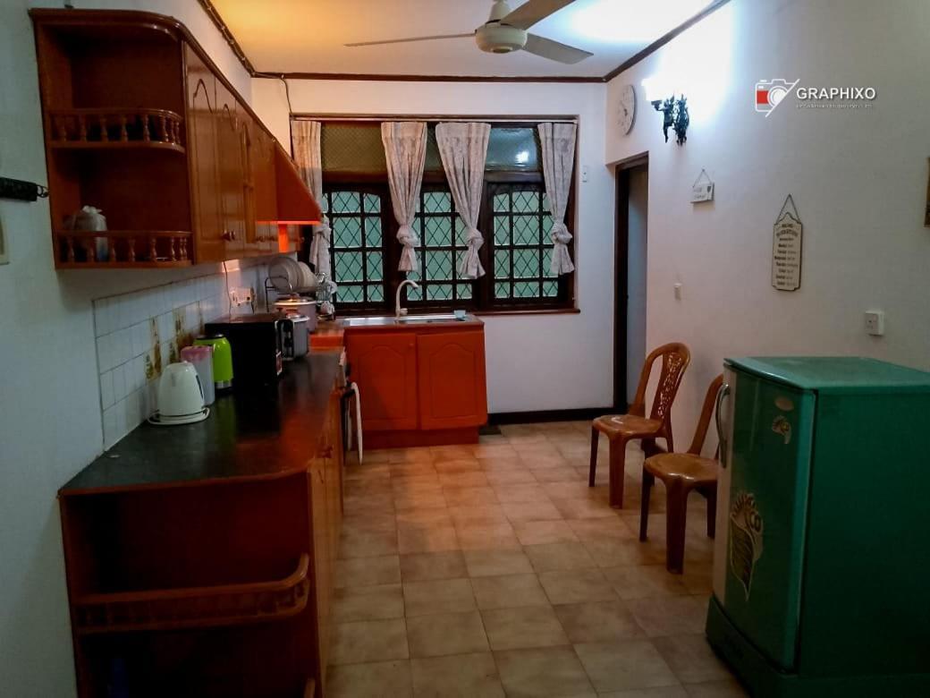 Ceylon Travel And Stay Lodge 바타라물라 외부 사진