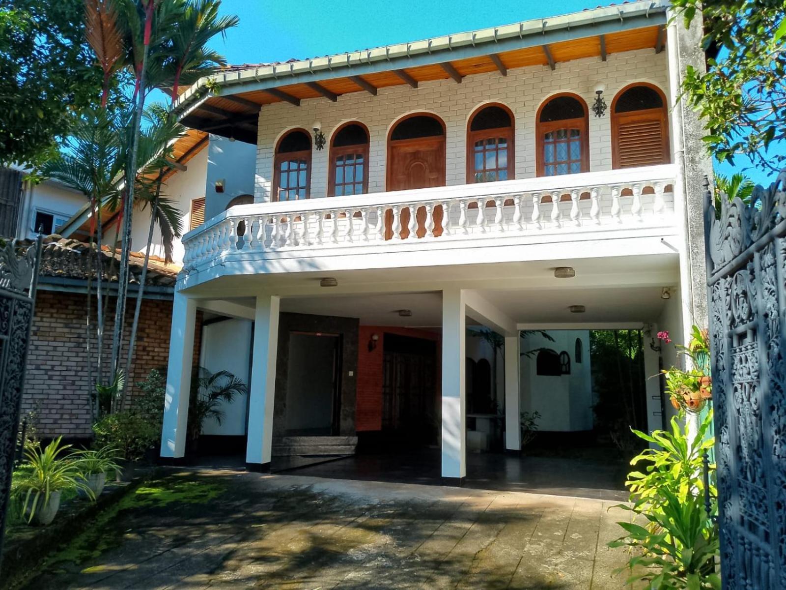 Ceylon Travel And Stay Lodge 바타라물라 외부 사진